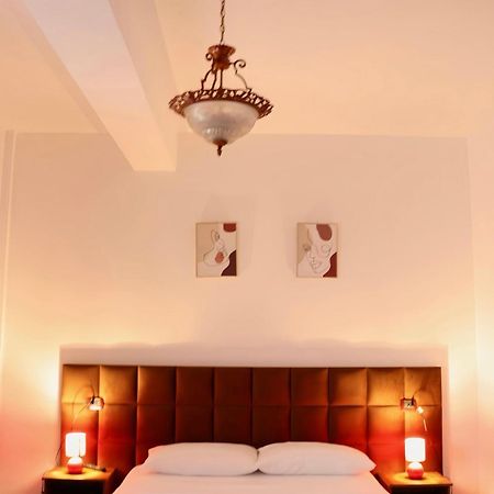Grand Hotel Крує Екстер'єр фото