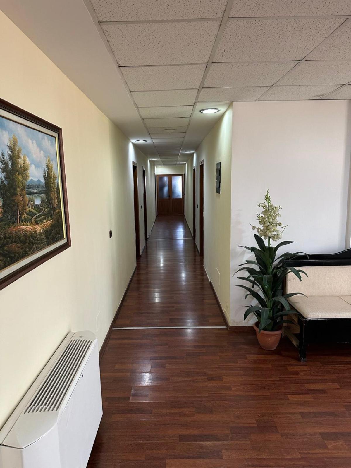 Grand Hotel Крує Екстер'єр фото