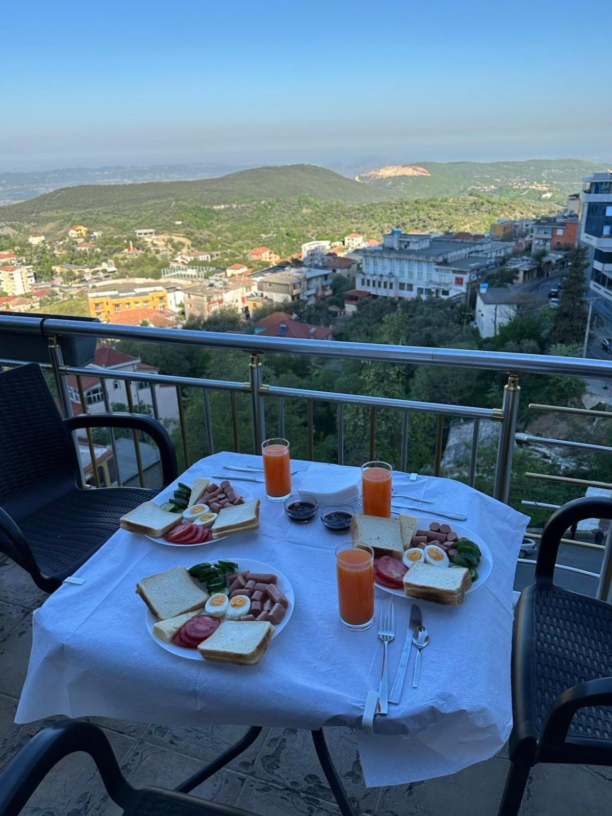 Grand Hotel Крує Екстер'єр фото