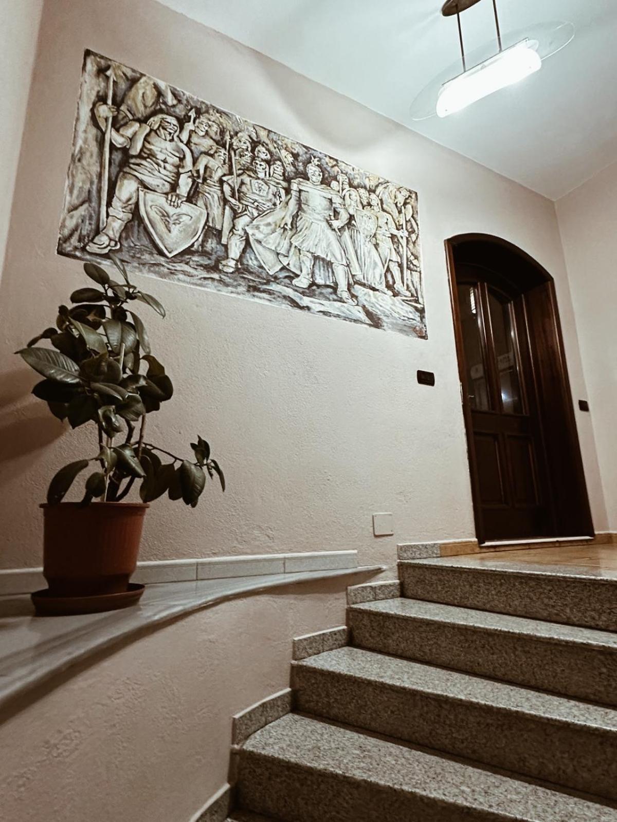 Grand Hotel Крує Екстер'єр фото